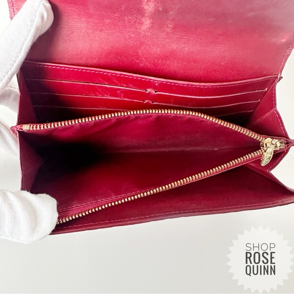 LOUIS VUITTON | All-Inclusive Vernis Sarah Wallet - Picture 14 of 17